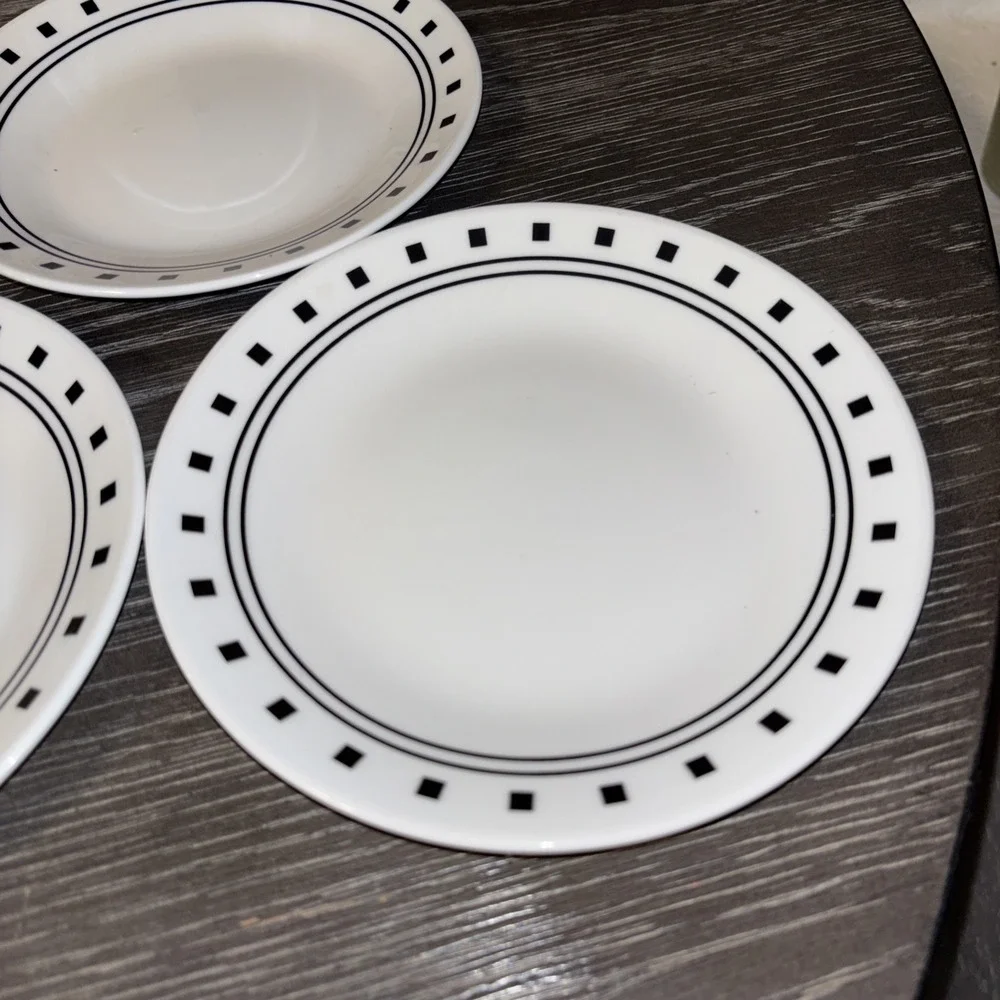 Set of 3‎ Vitrelle City Block Dessert/Salad Plates White Black Squares 6.75